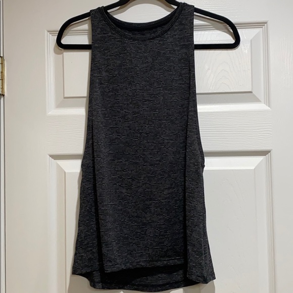 OLD NAVY ACTIVE GO-DRY S/P WOMEN’S TANK - Picture 3 of 4